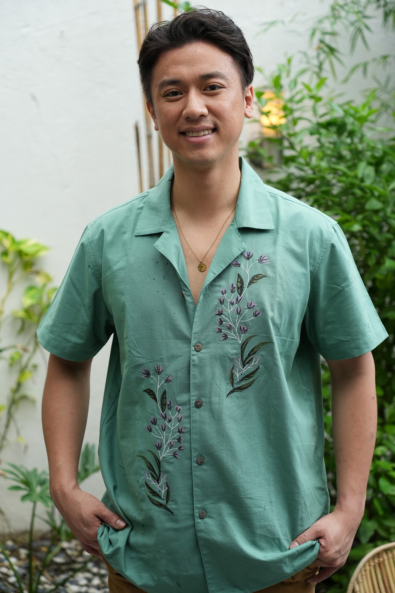 Marahuyo Embroidered Buttondown Top