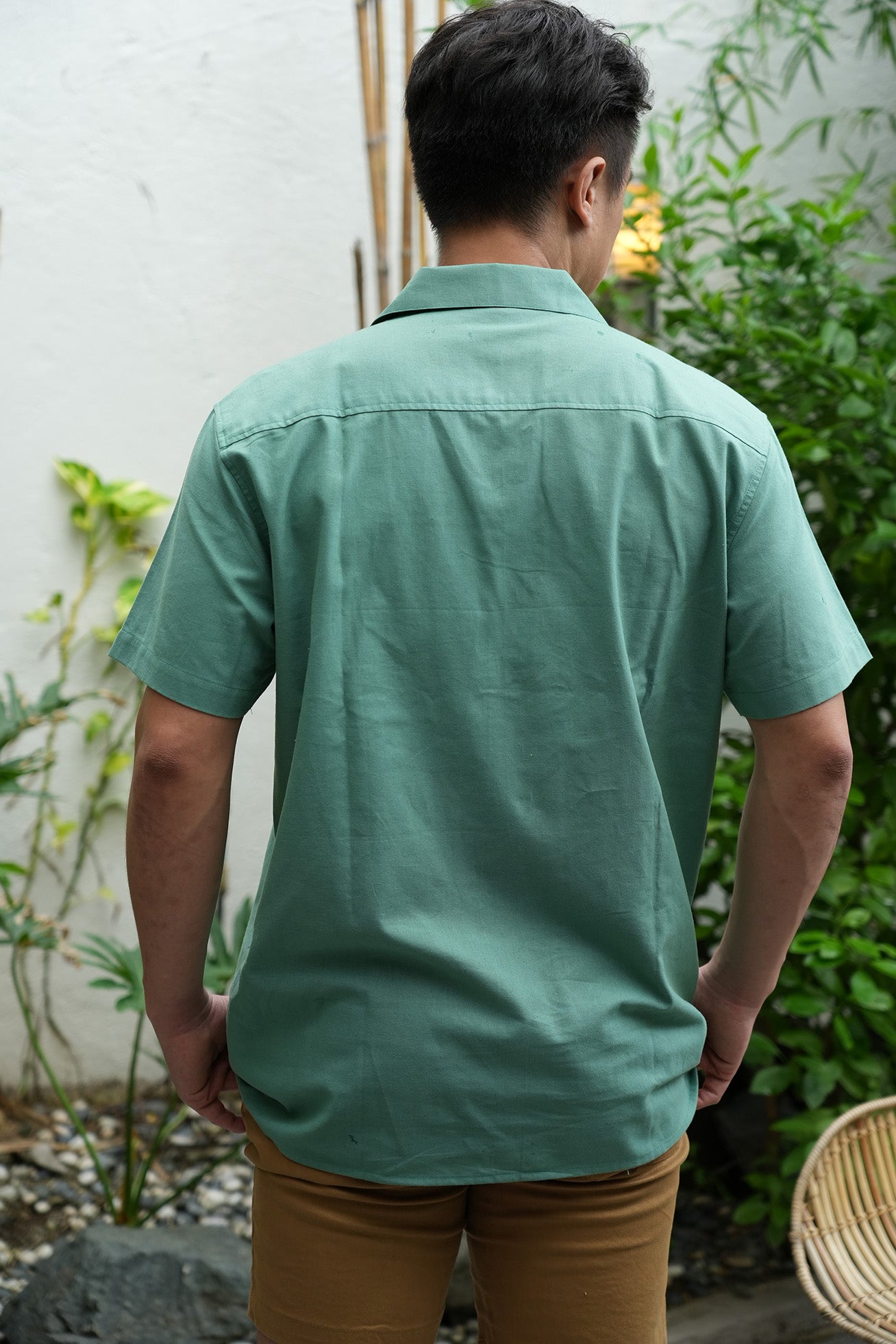Marahuyo Embroidered Buttondown Top