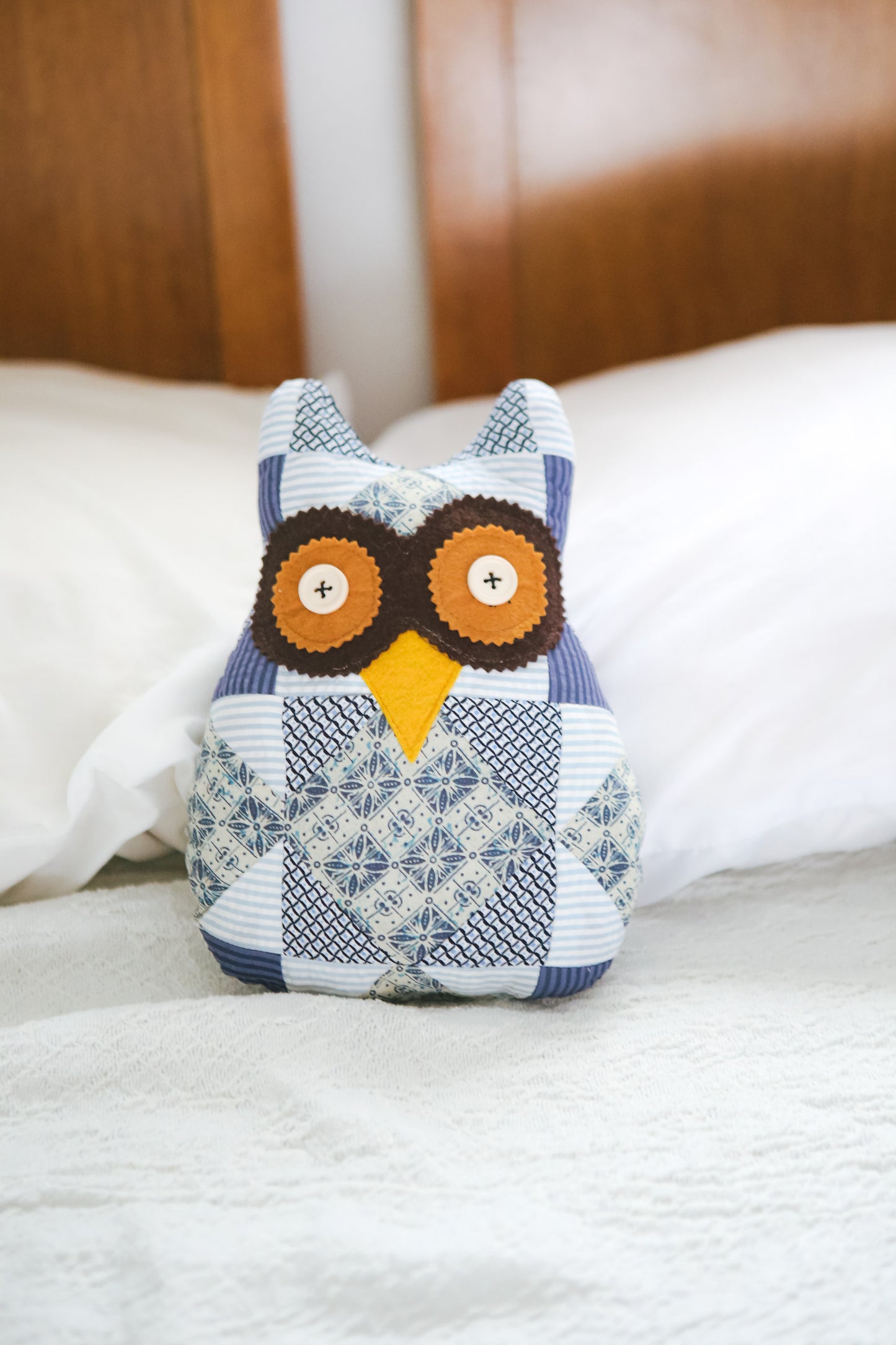 Kuwago Patchwork Owl in White